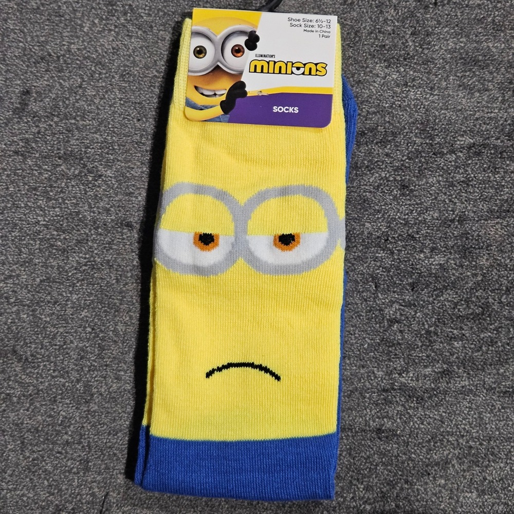 Illumination Minions Mens Yellow Blue Sad Face Crew Socks Shoe Size 6.5-12 NEW